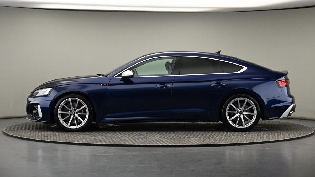 Audi RS5 Image 22