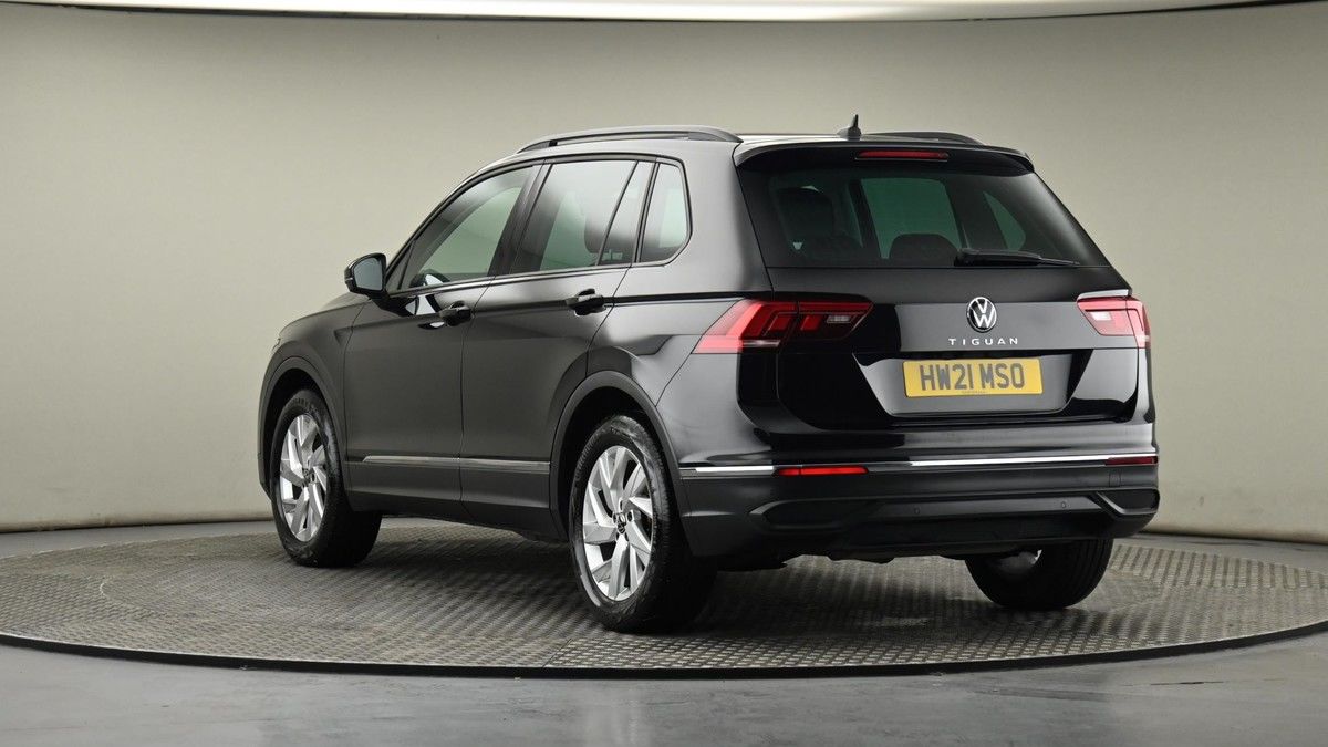 Volkswagen Tiguan Image 24
