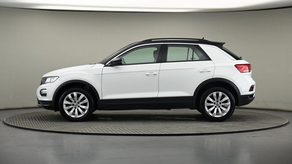 Volkswagen T-Roc Image 22