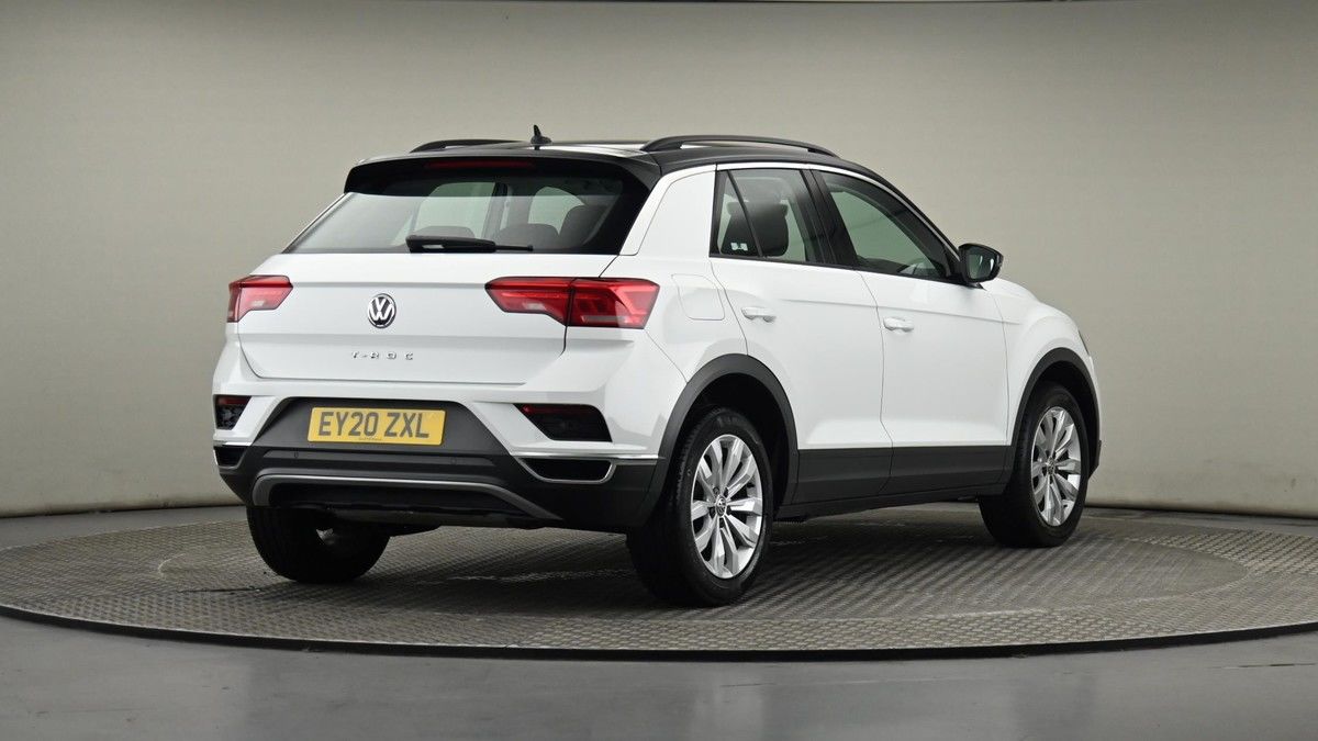 Volkswagen T-Roc Image 25