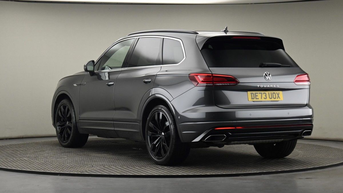 Volkswagen Touareg Image 24