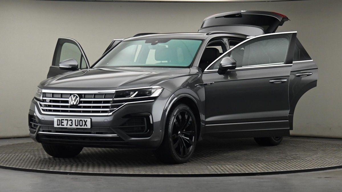 Volkswagen Touareg Image 28