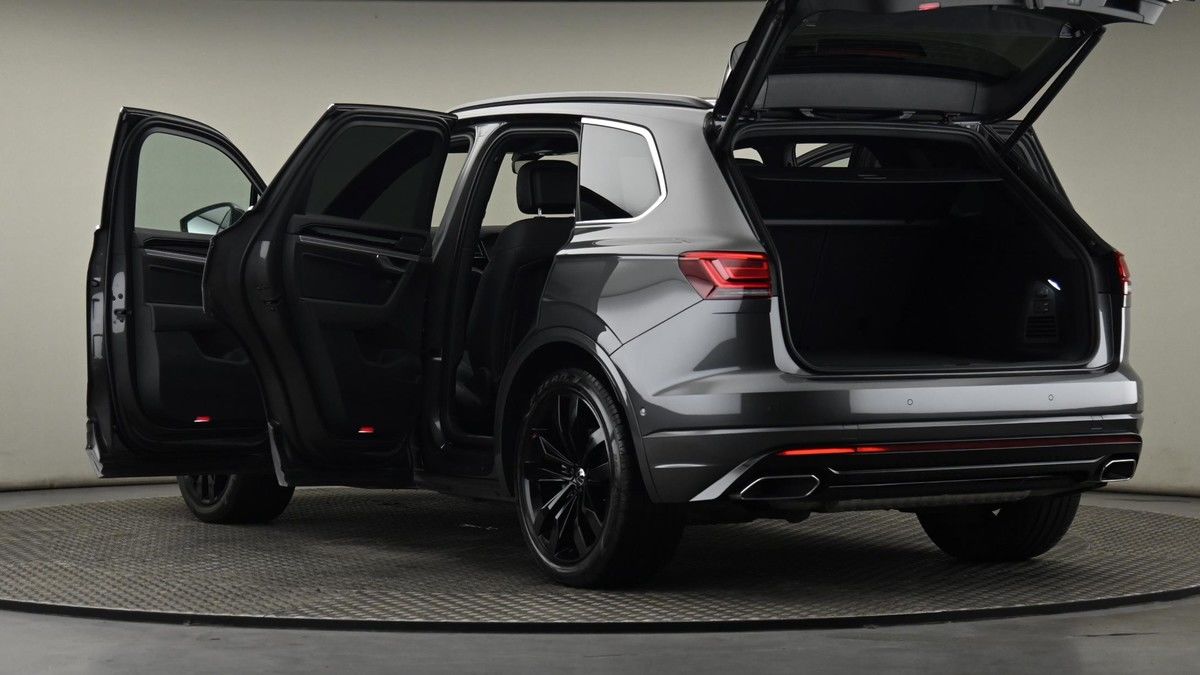 Volkswagen Touareg Image 29