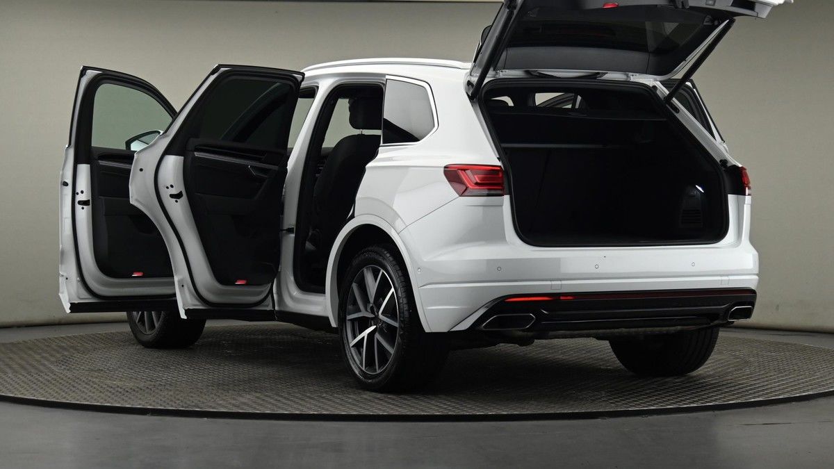 Volkswagen Touareg Image 29