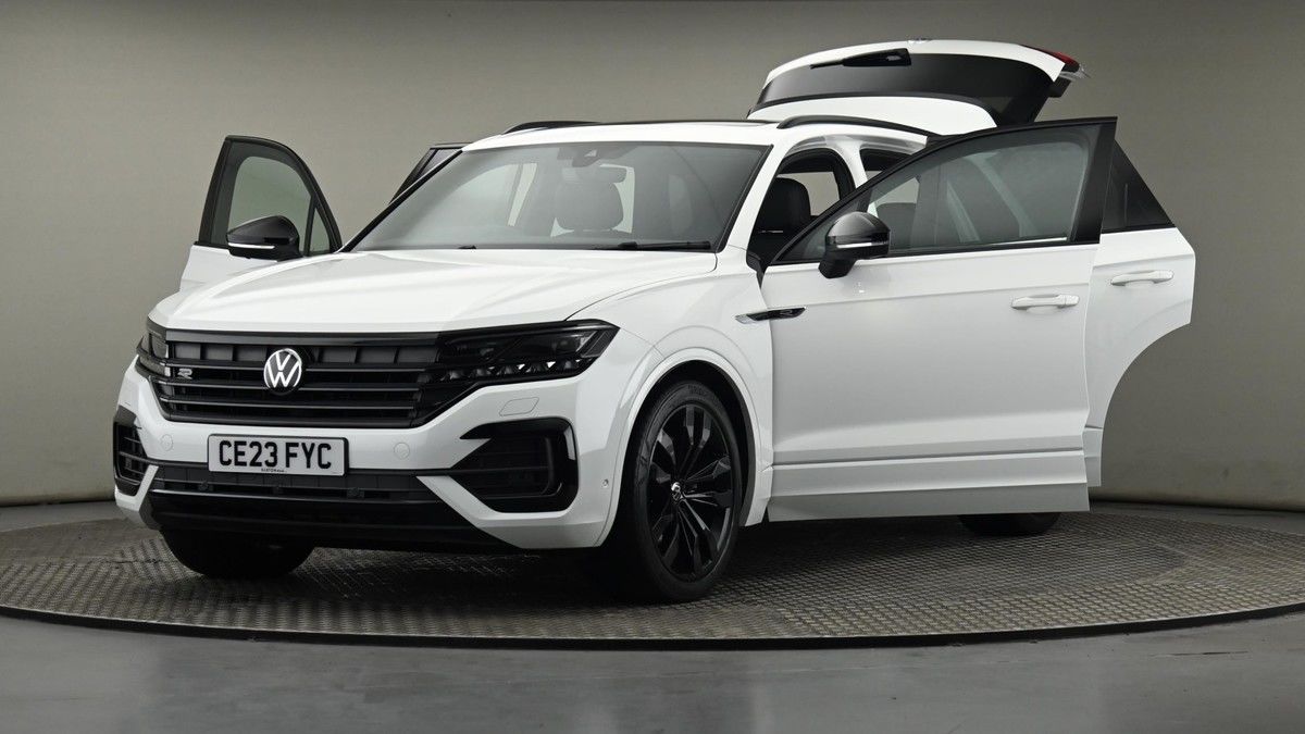 Volkswagen Touareg Image 28