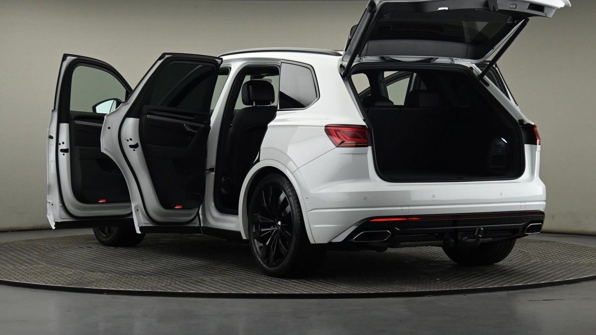 Volkswagen Touareg Image 29