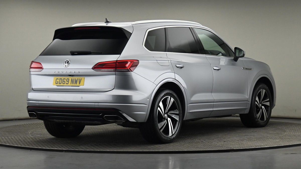 Volkswagen Touareg Image 26