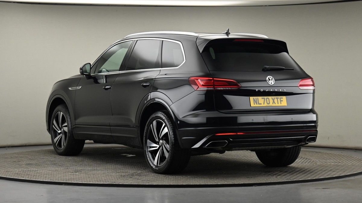 Volkswagen Touareg Image 23