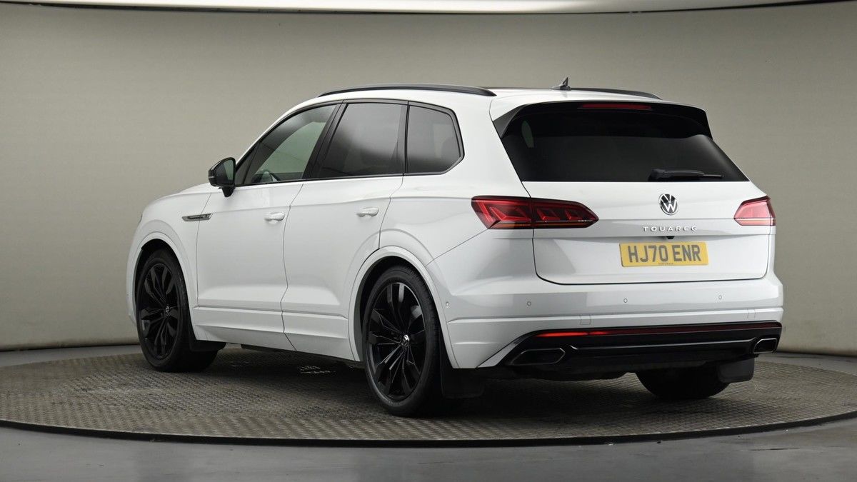 Volkswagen Touareg Image 24