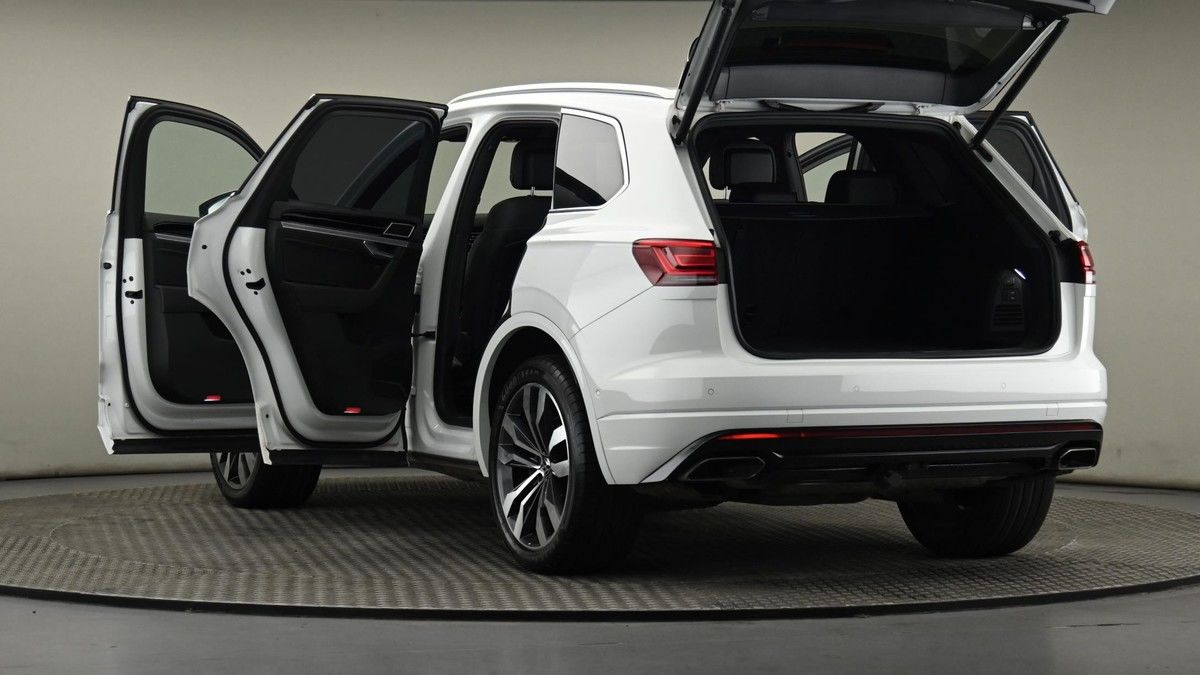 Volkswagen Touareg Image 29