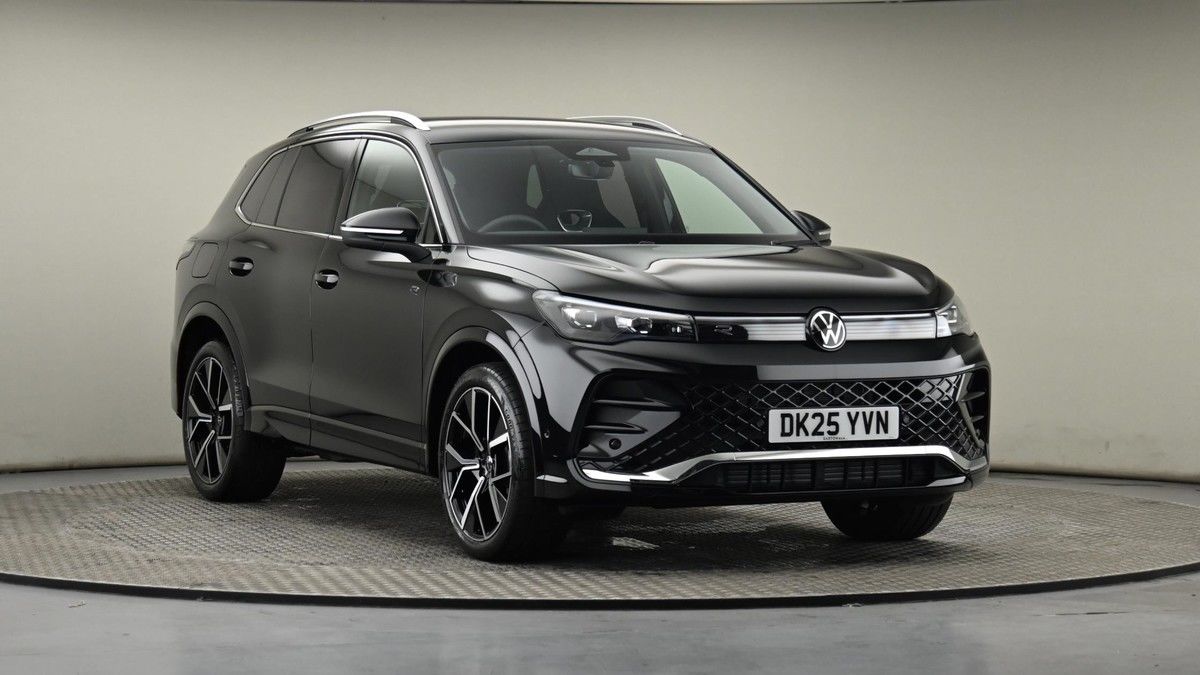 Volkswagen Tiguan Sticky Header Image