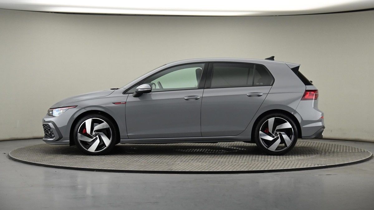 Volkswagen Golf Image 23