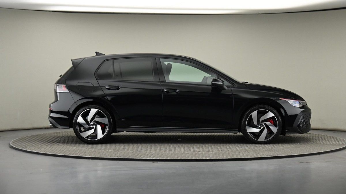 Volkswagen Golf Image 26