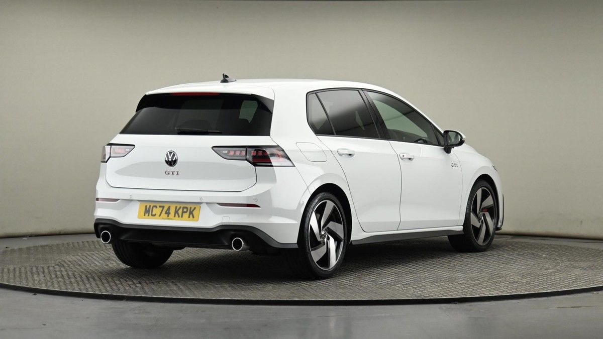 Volkswagen Golf Image 25