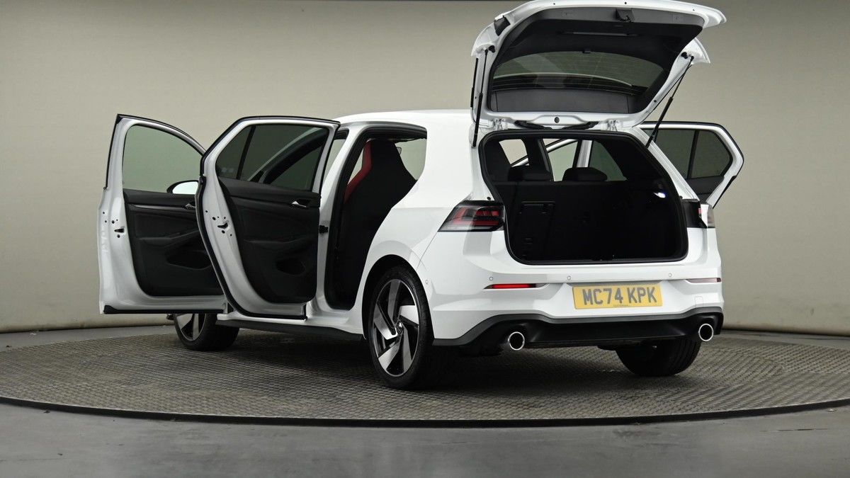 Volkswagen Golf Image 28