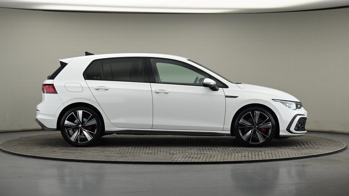 Volkswagen Golf Image 27