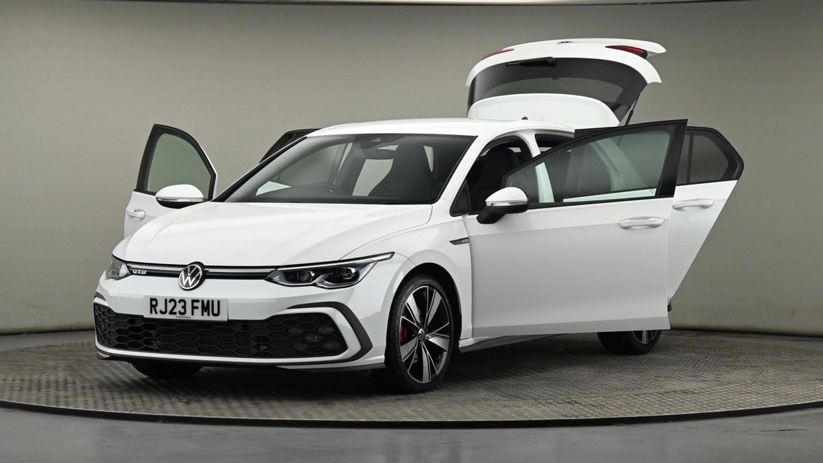 Volkswagen Golf Image 28