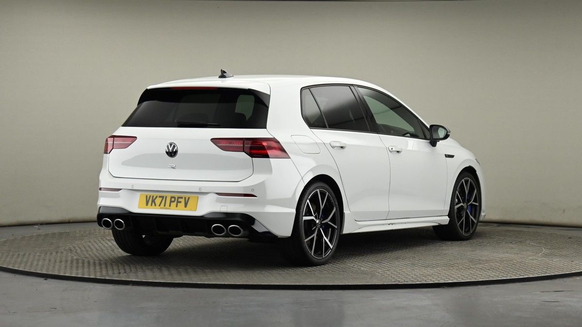 Volkswagen Golf Image 25