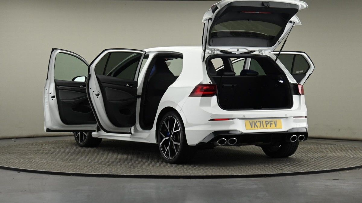 Volkswagen Golf Image 28