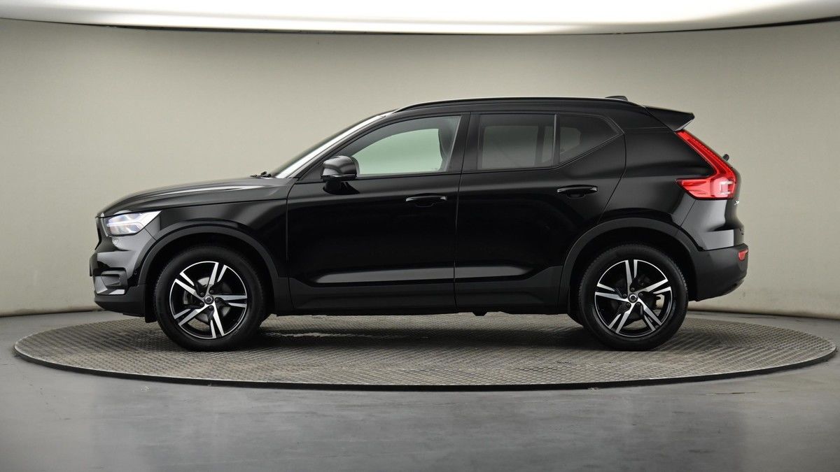 Volvo XC40 Image 23