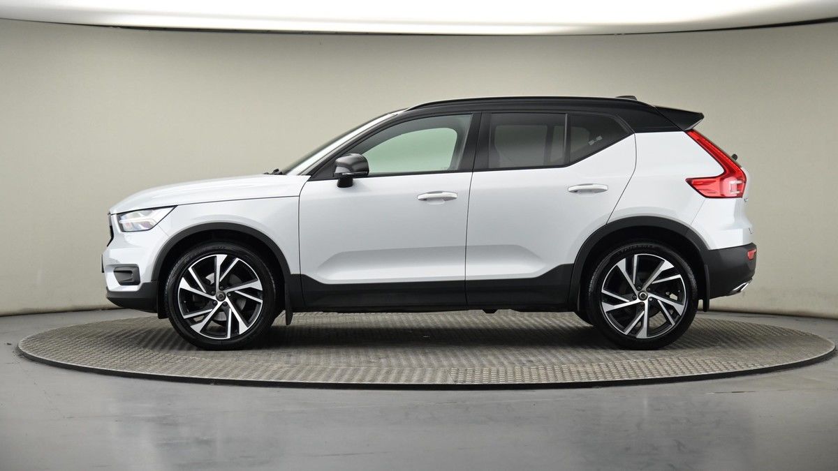 Volvo XC40 Image 22