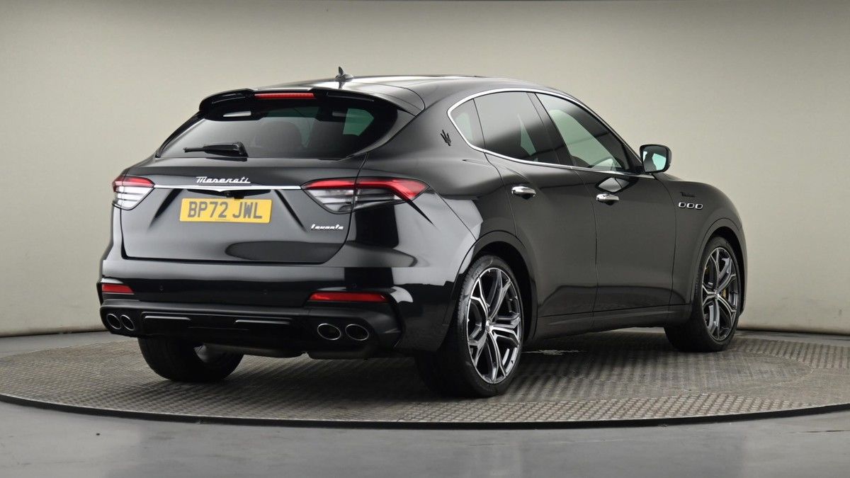 Maserati Levante Image 26
