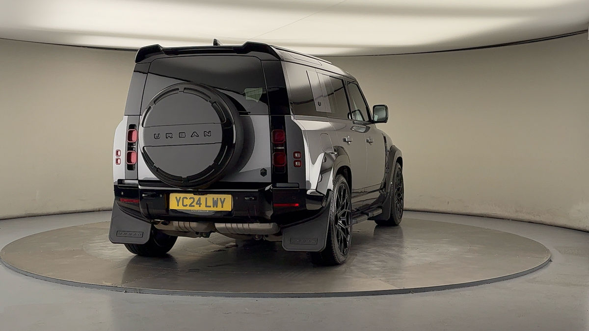More views of Land Rover Defender 110
