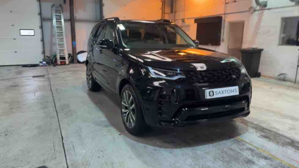 More views of Land Rover Discovery