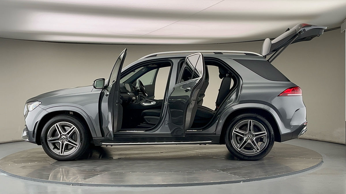 More views of Mercedes-Benz GLE