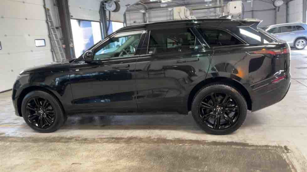 More views of Land Rover Range Rover Velar