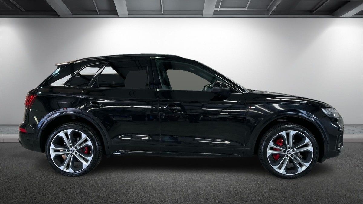 Audi Q5 Image 16