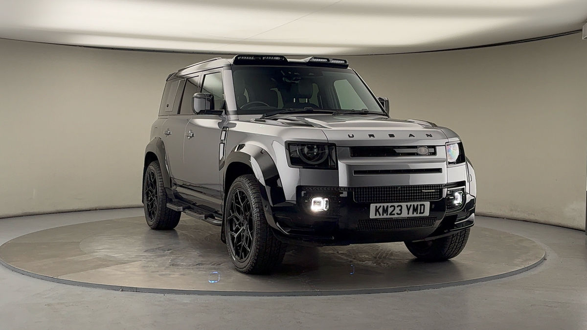 More views of Land Rover Defender 110