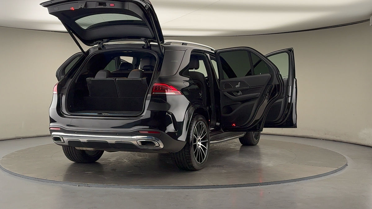 More views of Mercedes-Benz GLE