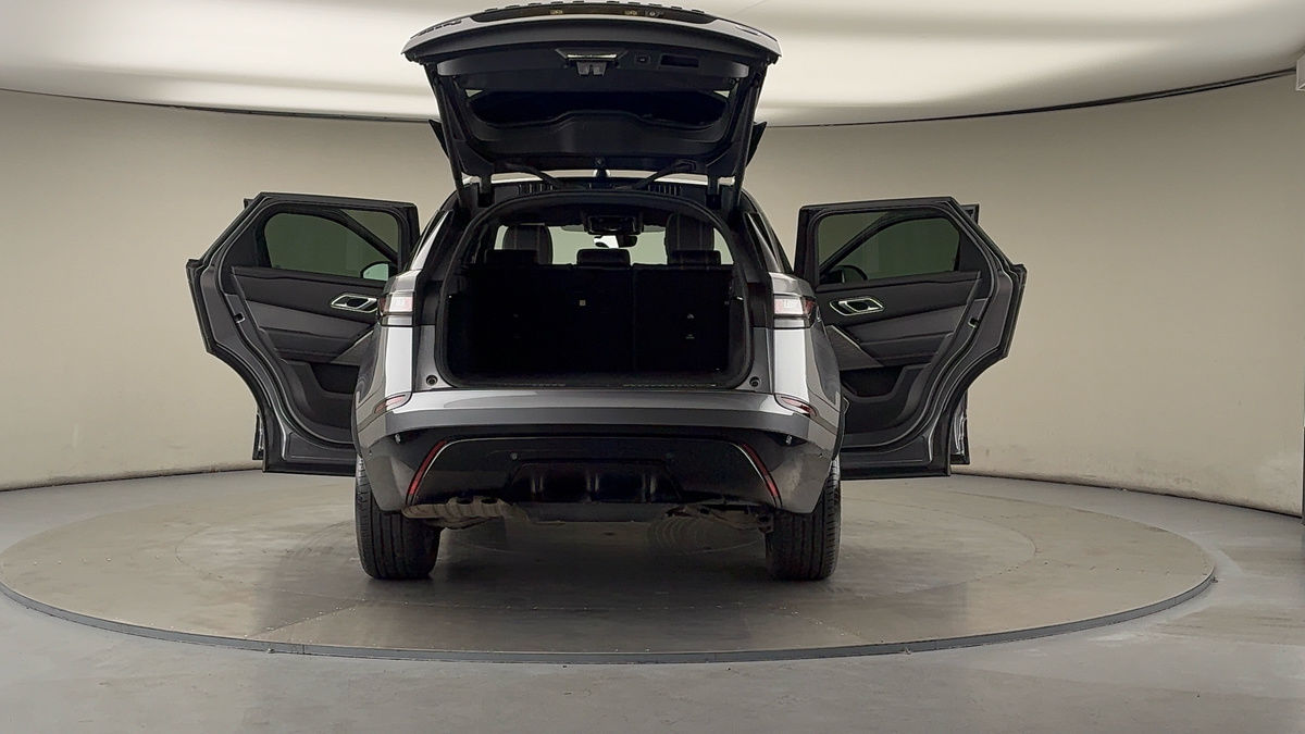 More views of Land Rover Range Rover Velar
