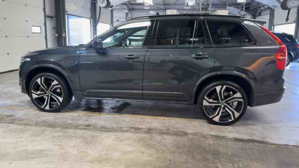 More views of Volvo XC90