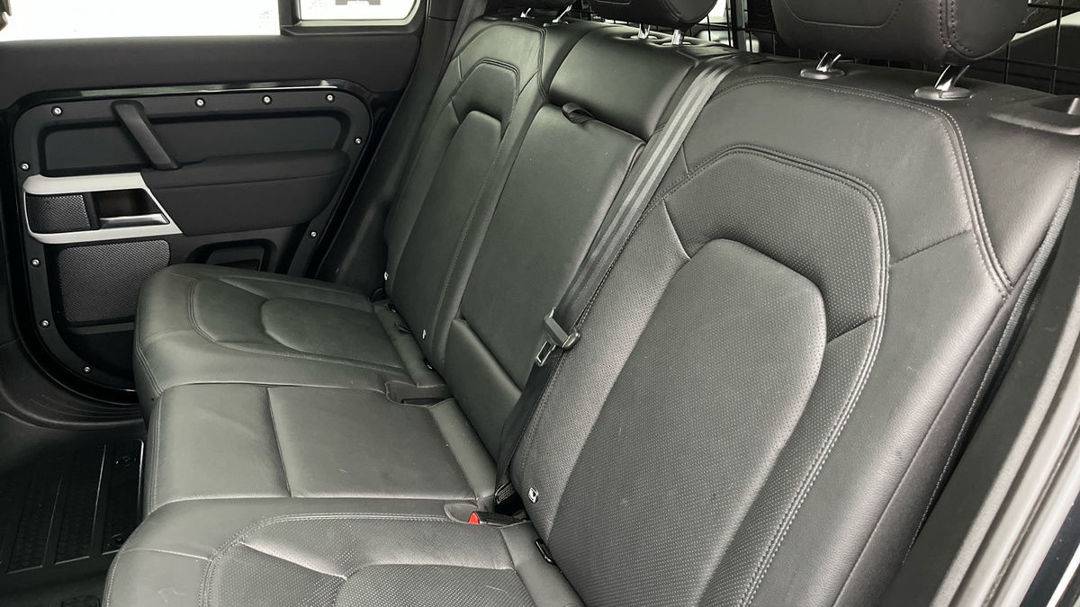 Land Rover Defender 110 Urban Image 8