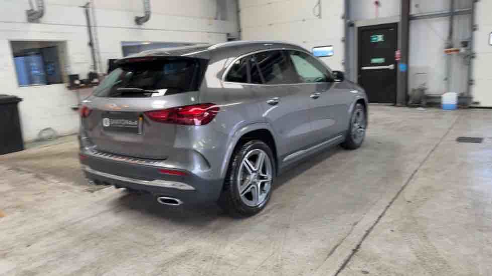 More views of Mercedes-Benz GLA