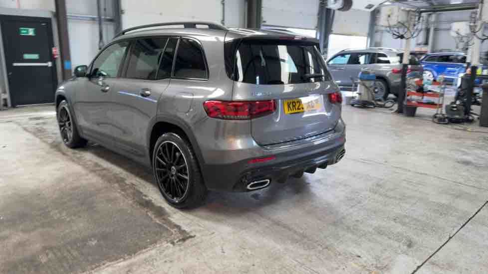 More views of Mercedes-Benz GLB