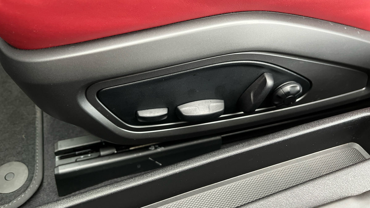 Porsche 911 Image 6