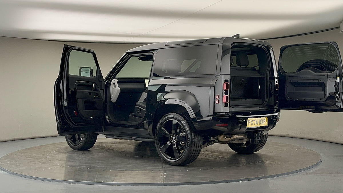 More views of Land Rover Defender 90
