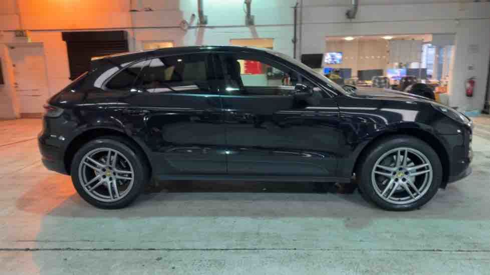More views of Porsche Macan