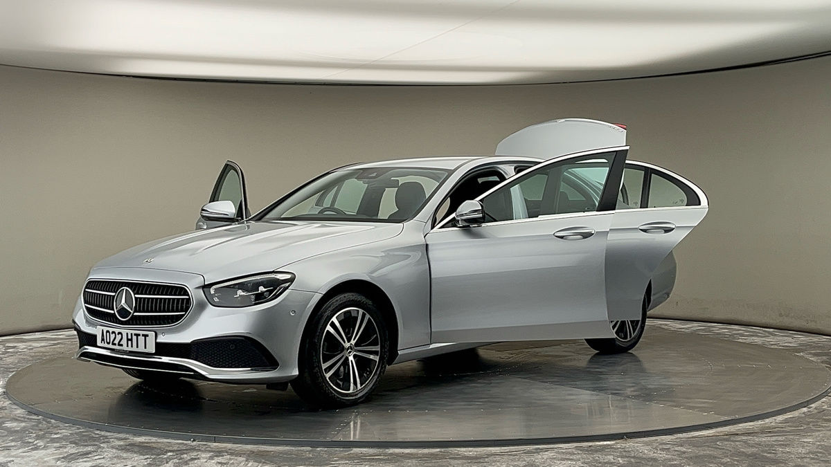 Mercedes-Benz E Class Image 22