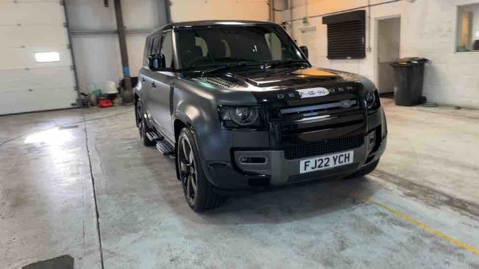 More views of Land Rover Defender 110