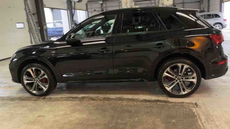 More views of Audi Q5
