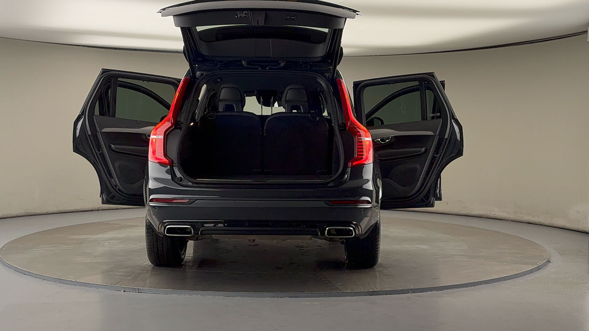 More views of Volvo XC90
