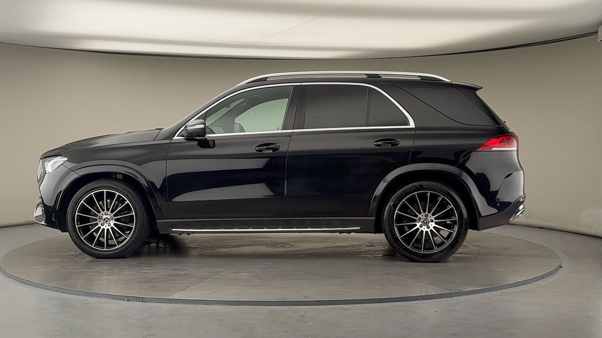 More views of Mercedes-Benz GLE