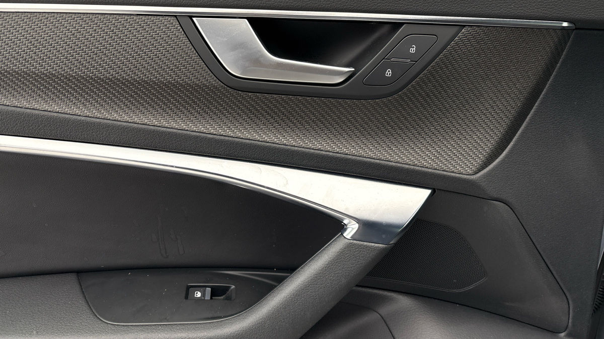 Audi A6 Saloon Image 19