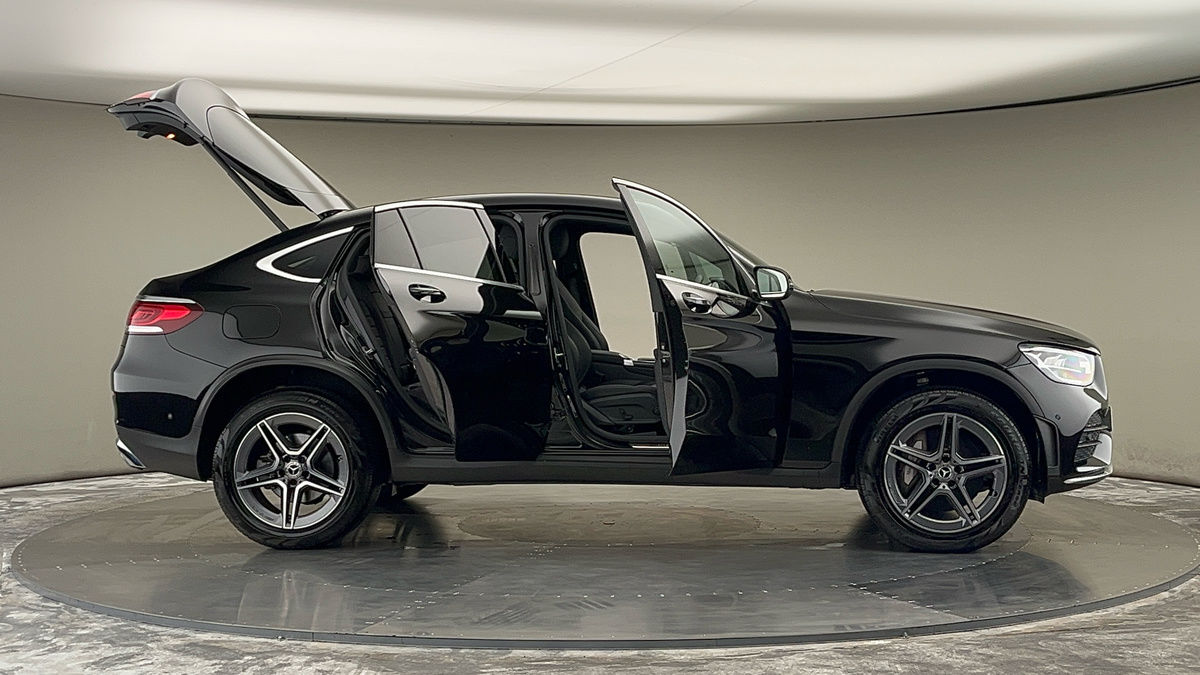 More views of Mercedes-Benz GLC