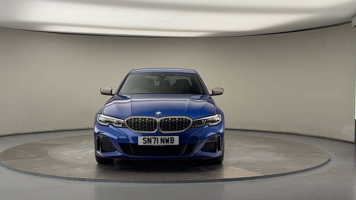 BMW 3 Series Image 3