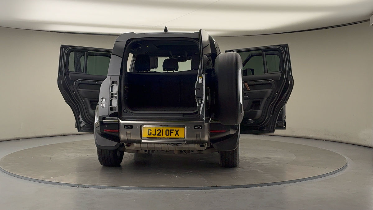 More views of Land Rover Defender 110